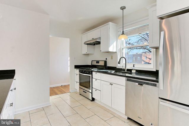 2942 LANDOVER ST, Alexandria, VA 22305