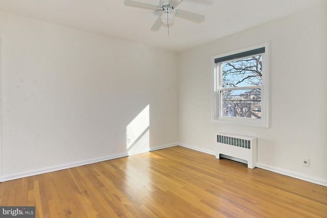 2942 LANDOVER ST, Alexandria, VA 22305