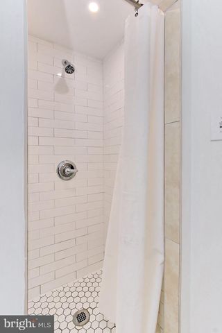 2942 LANDOVER ST, Alexandria, VA 22305