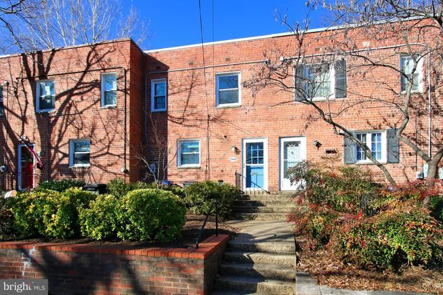 2942 LANDOVER ST, Alexandria, VA 22305