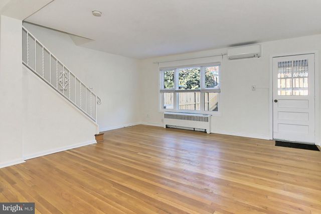 2942 LANDOVER ST, Alexandria, VA 22305