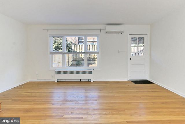 2942 LANDOVER ST, Alexandria, VA 22305