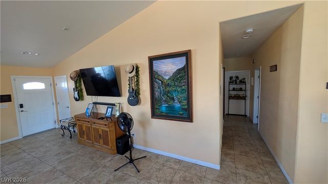 1061 PIKES PEAK Court, Las Vegas, NV 89110