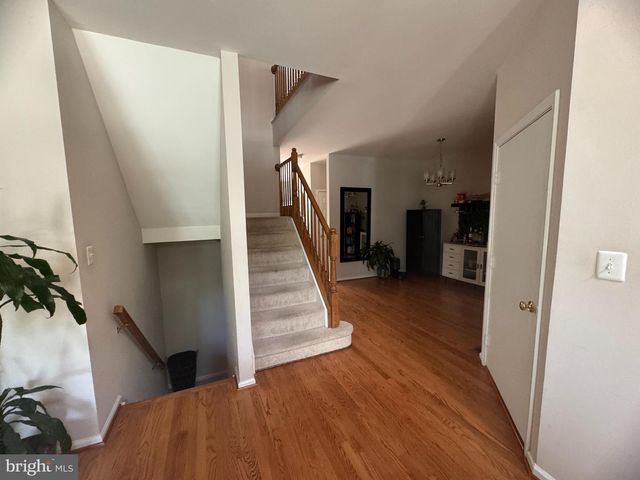 1338 PARK GARDEN LN, Reston, VA 20194