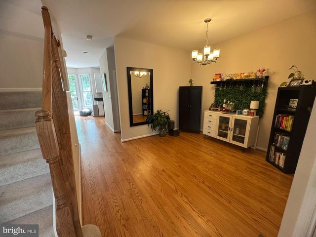 1338 PARK GARDEN LN, Reston, VA 20194