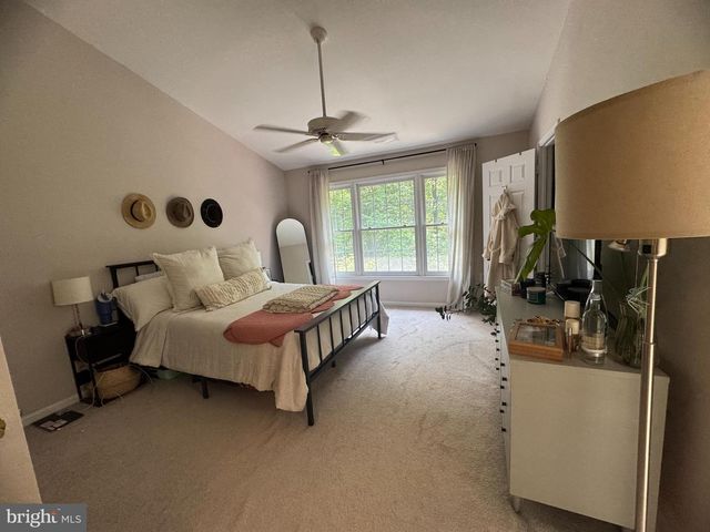 1338 PARK GARDEN LN, Reston, VA 20194