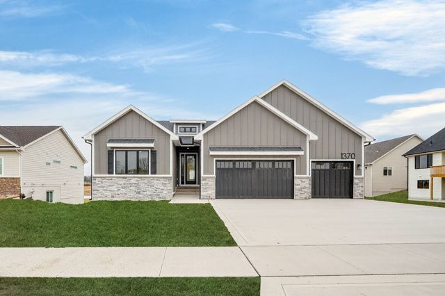 1370 NW Brooks Drive, Waukee, IA 50263
