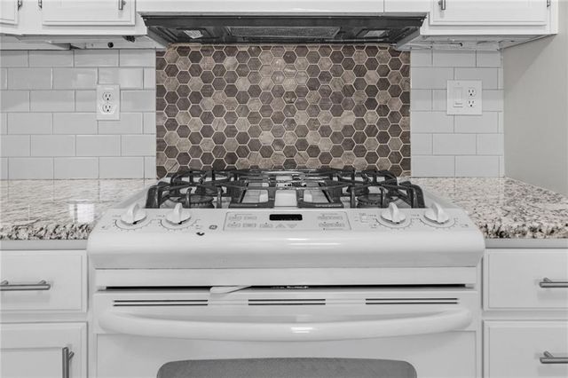 257 Triple Oaks Drive, Tucker, GA 30084