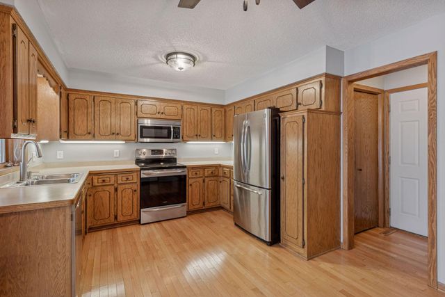 1914 128th Avenue NW, Coon Rapids, MN 55448