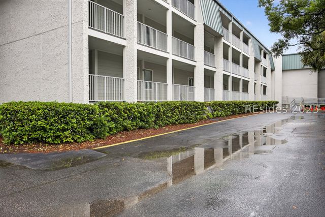 15 Forest Beach Drive S 1G, Hilton Head Island, SC 29928