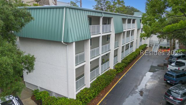 15 Forest Beach Drive S 1G, Hilton Head Island, SC 29928