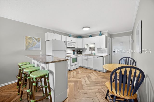 15 Forest Beach Drive S 1G, Hilton Head Island, SC 29928