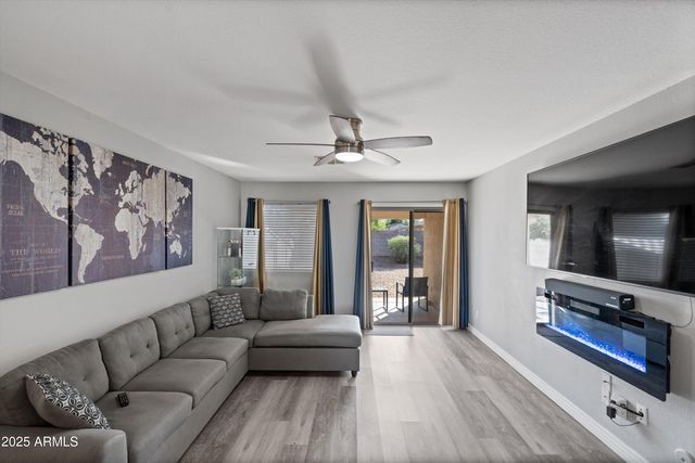 1793 E DENIM Trail, San Tan Valley, AZ 85143