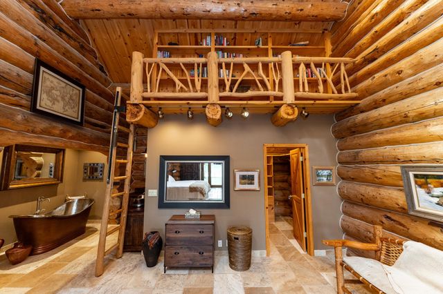 2095 Middle Haven Drive, Gladwin, MI 48624