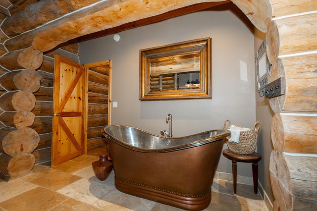 2095 Middle Haven Drive, Gladwin, MI 48624