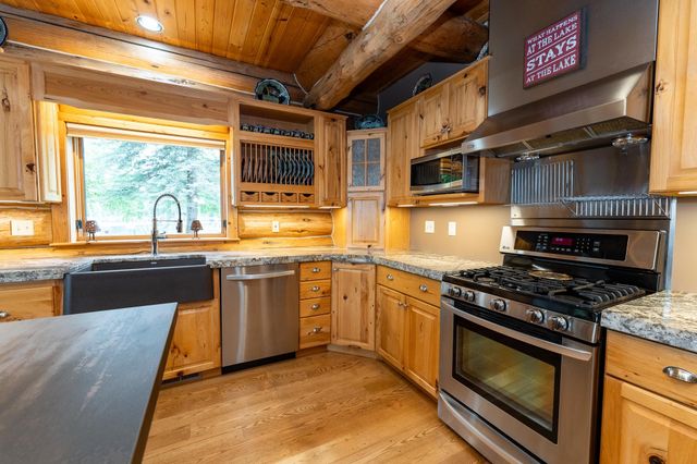 2095 Middle Haven Drive, Gladwin, MI 48624
