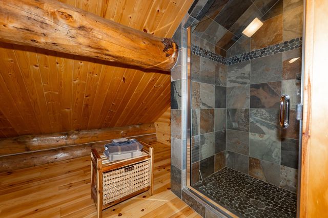 2095 Middle Haven Drive, Gladwin, MI 48624