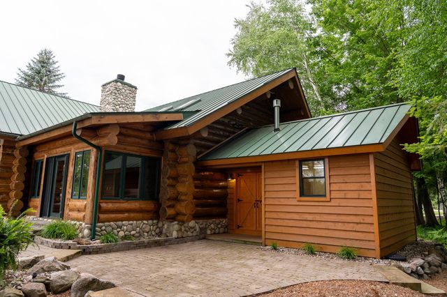 2095 Middle Haven Drive, Gladwin, MI 48624