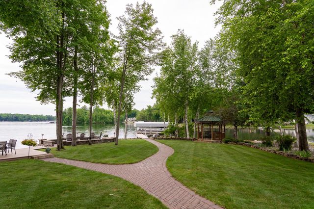 2095 Middle Haven Drive, Gladwin, MI 48624