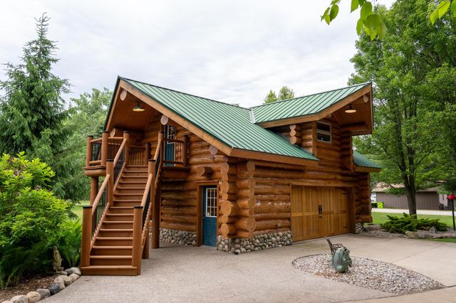 2095 Middle Haven Drive, Gladwin, MI 48624