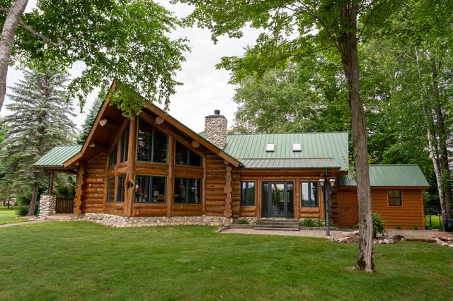 2095 Middle Haven Drive, Gladwin, MI 48624