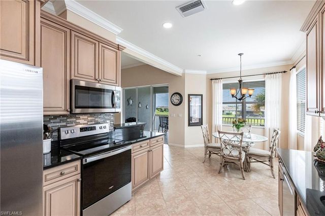 16570 Goldenrod LN # 203, Alva, FL 33920