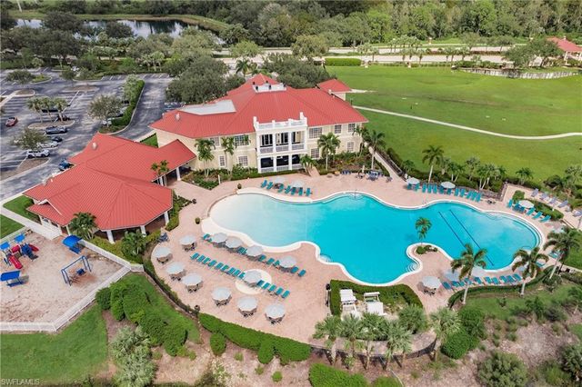 16570 Goldenrod LN # 203, Alva, FL 33920