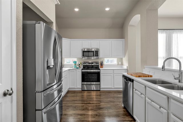 4100 Riata Ranch Road, Waco, TX 76705