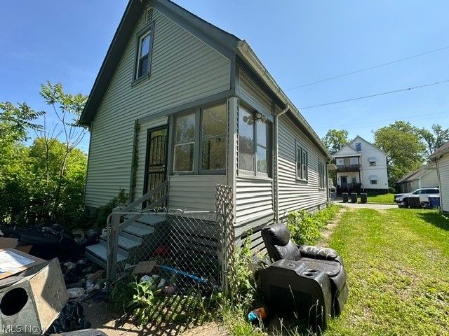 3578 E 76 Street, Cleveland, OH 44105