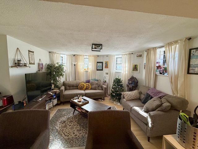 59 Brighton Ave A, Boston, MA 02134