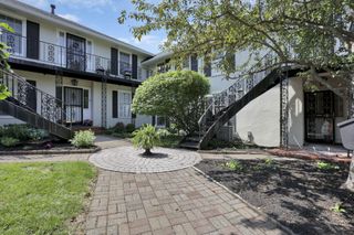 1631 Roxbury Road, B6, Columbus, OH 43212