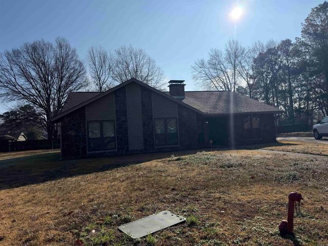 6 Cromwell Cove, Pine Bluff, AR 71603