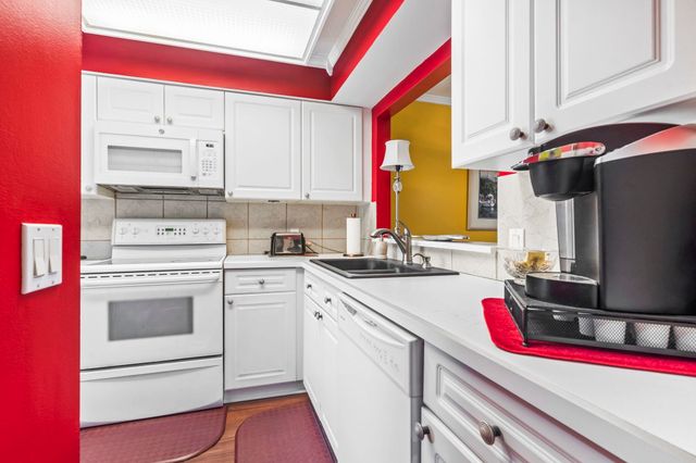 4396 Baldwin Ave Apt 109, Little River, SC 29566