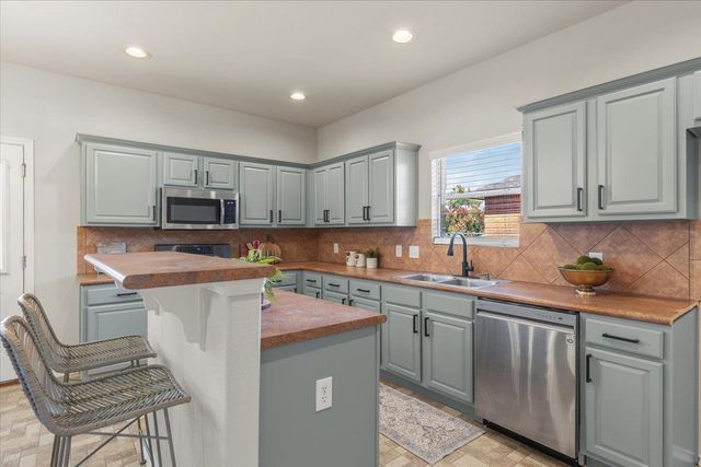513 Friendship CV, Leander, TX 78641