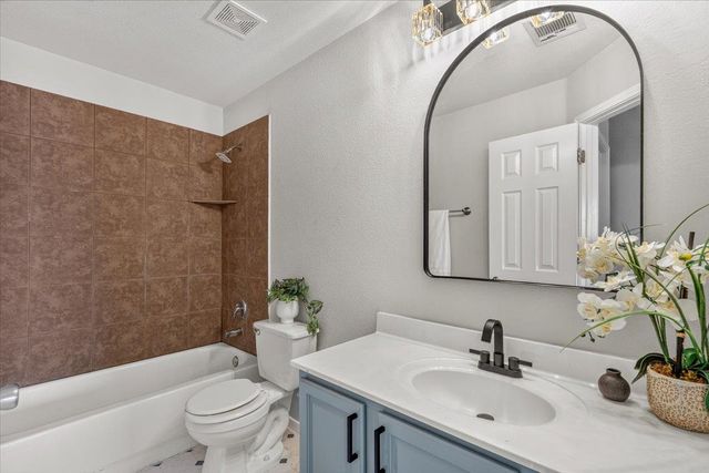 513 Friendship CV, Leander, TX 78641
