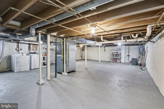 652 PARK AVE, Burlington, NJ 08016