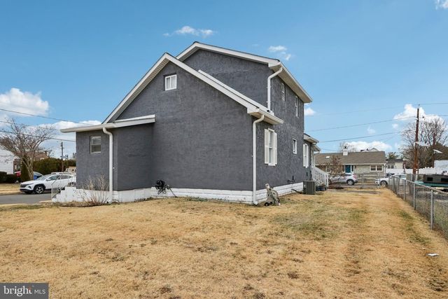 652 PARK AVE, Burlington, NJ 08016