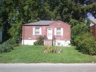 10081 Green Valley Drive, Ferguson, MO 63136