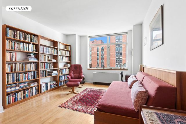1760 2nd Ave Apt 32C, New York City, NY 10128