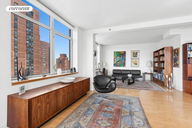 1760 2nd Ave Apt 32C, New York City, NY 10128