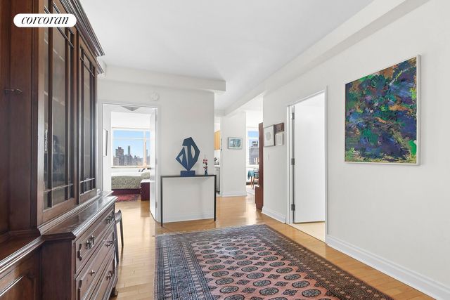 1760 2nd Ave Apt 32C, New York City, NY 10128