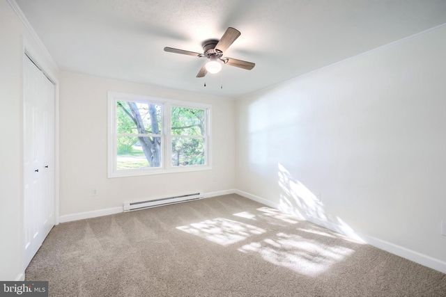 415 HANOVER ST, New Oxford, PA 17350