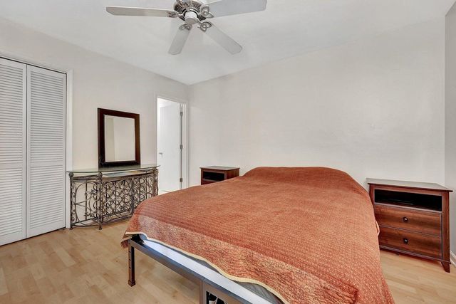 3040 NE 16th Avenue 205, Oakland Park, FL 33334