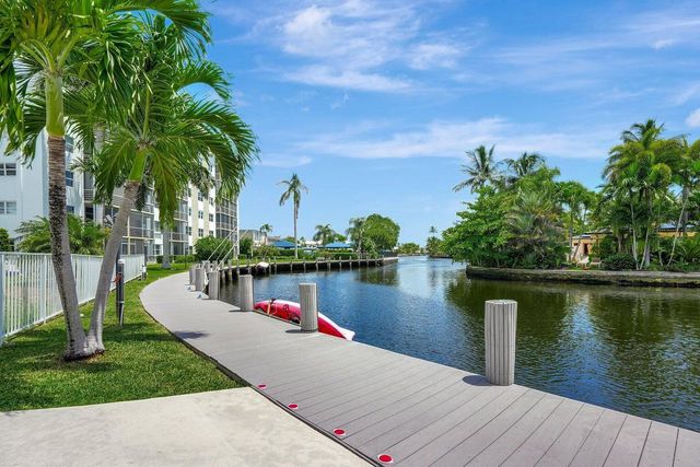 3040 NE 16th Avenue 205, Oakland Park, FL 33334