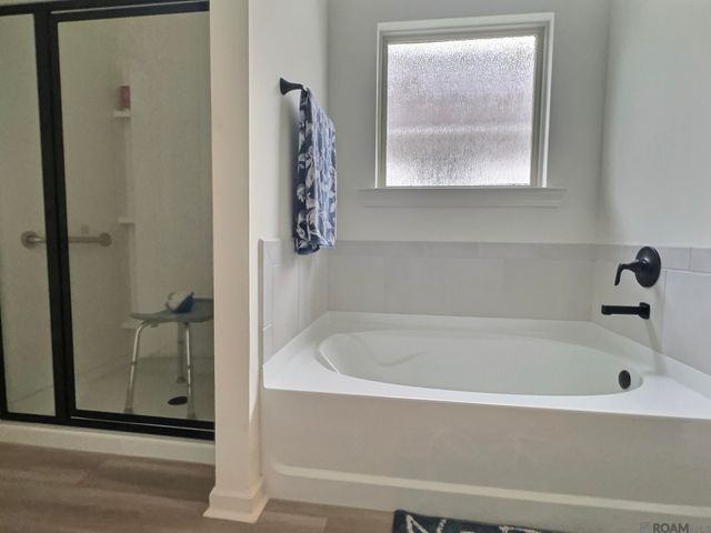 28234 Moreau Dr, Denham Springs, LA 70726