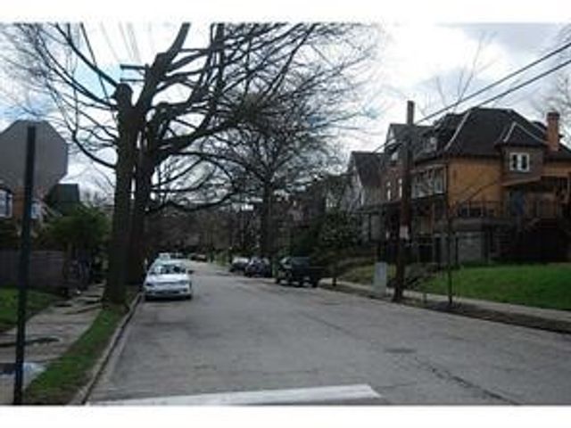 407 Biddle Ave 3, Regent Square, PA 15221