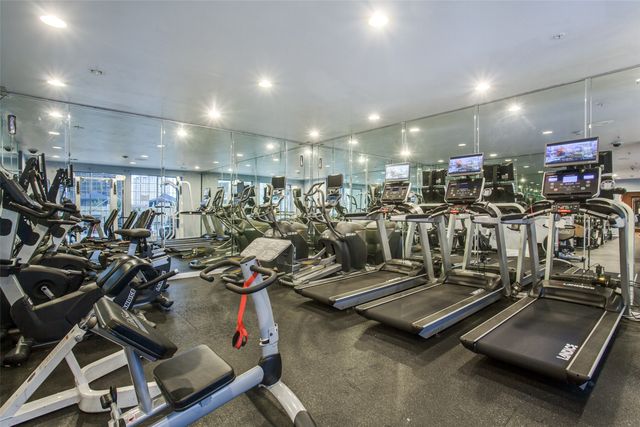 3225 Turtle Creek Boulevard 548, Dallas, TX 75219