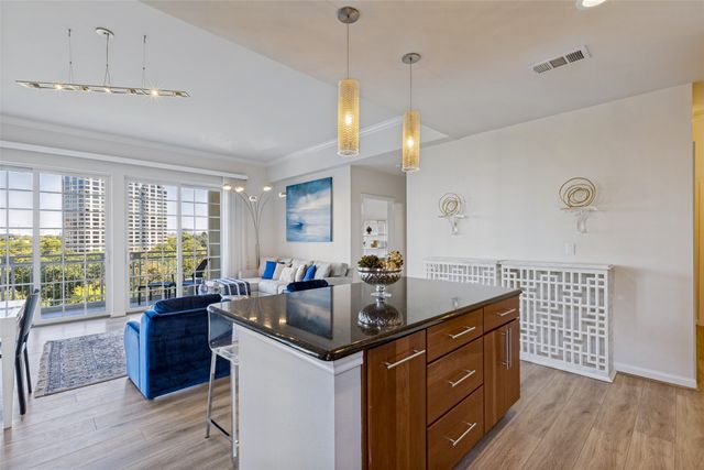 3225 Turtle Creek Boulevard 548, Dallas, TX 75219