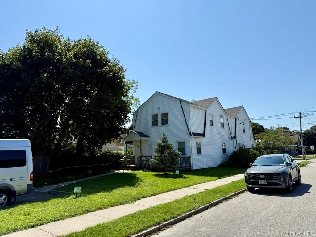 165 Ocean Avenue N, Patchogue, NY 11772 — photo 3