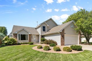 5917 Bayberry Drive, White Bear Twp, MN 55110